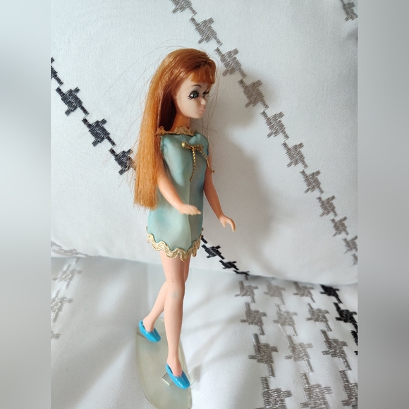 Topper Dawn Doll - Picture 3 of 3